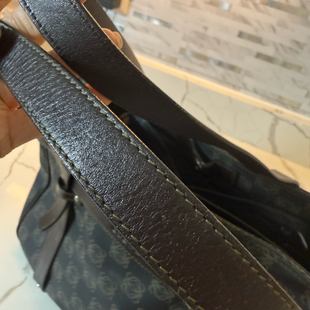Loewe Vintage Anagram Logo Tote Bag
Brown and Black Shoulder Bag - Picture 10 of 16